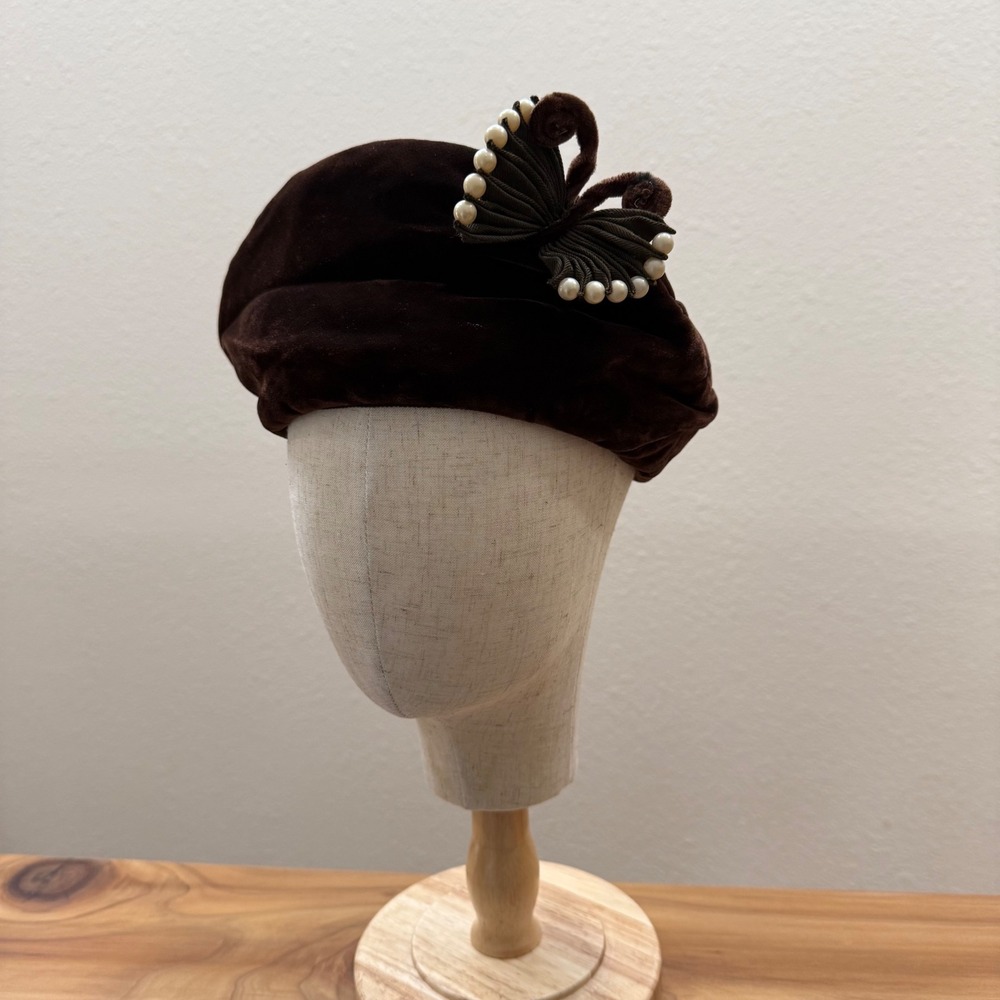 Vintage Mid-century Handmade Butterfly Pearl Ribbon Ornament‎ Velvet Beret Hat
